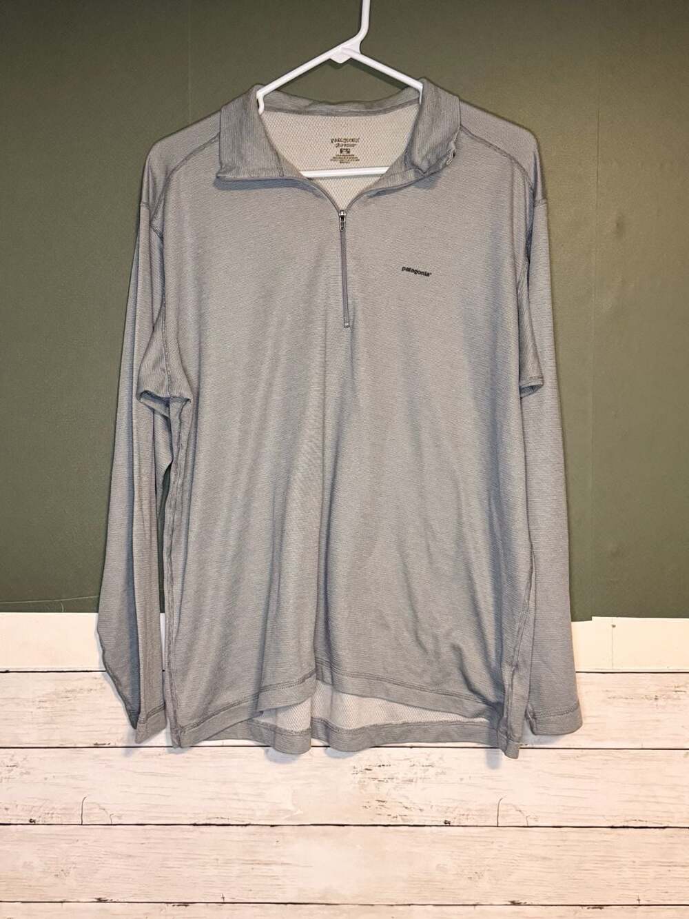 Patagonia Quarter Zip Men's XL Heather Grey Capilene Midweight Crew Base Layer